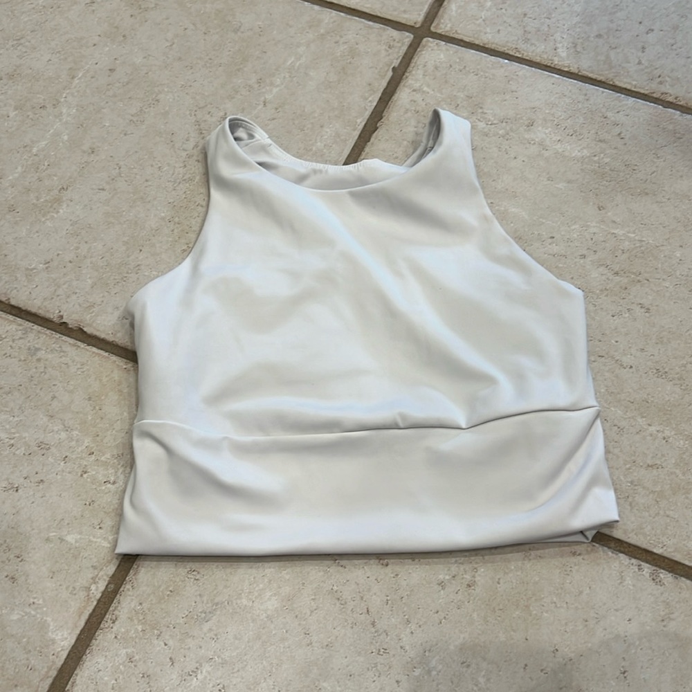 HM workout top